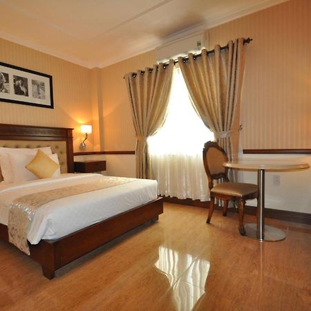 Central Hotel & Residences Swimming Pool Ho Chi Minh-stad Buitenkant foto