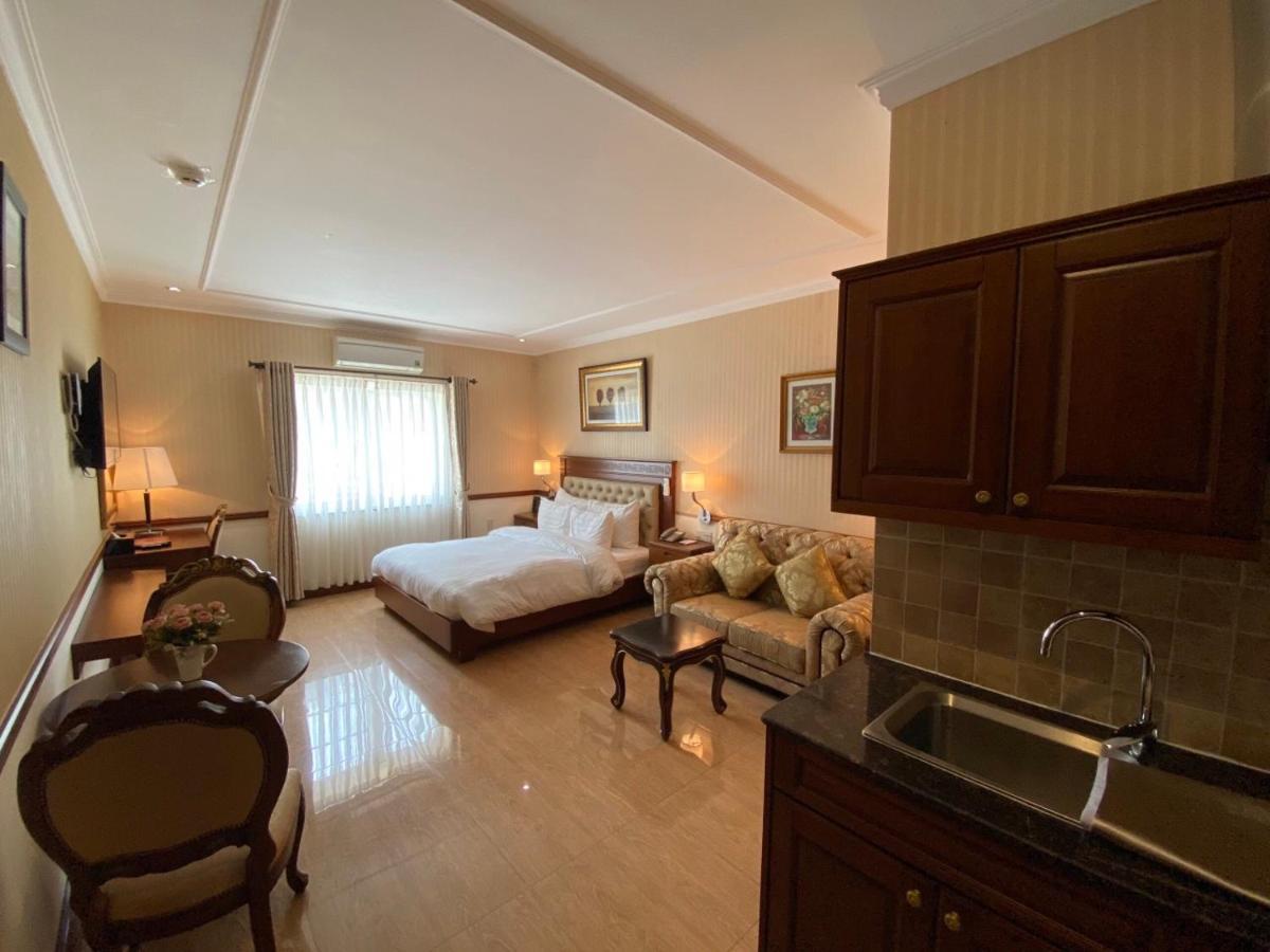 Central Hotel & Residences Swimming Pool Ho Chi Minh-stad Buitenkant foto