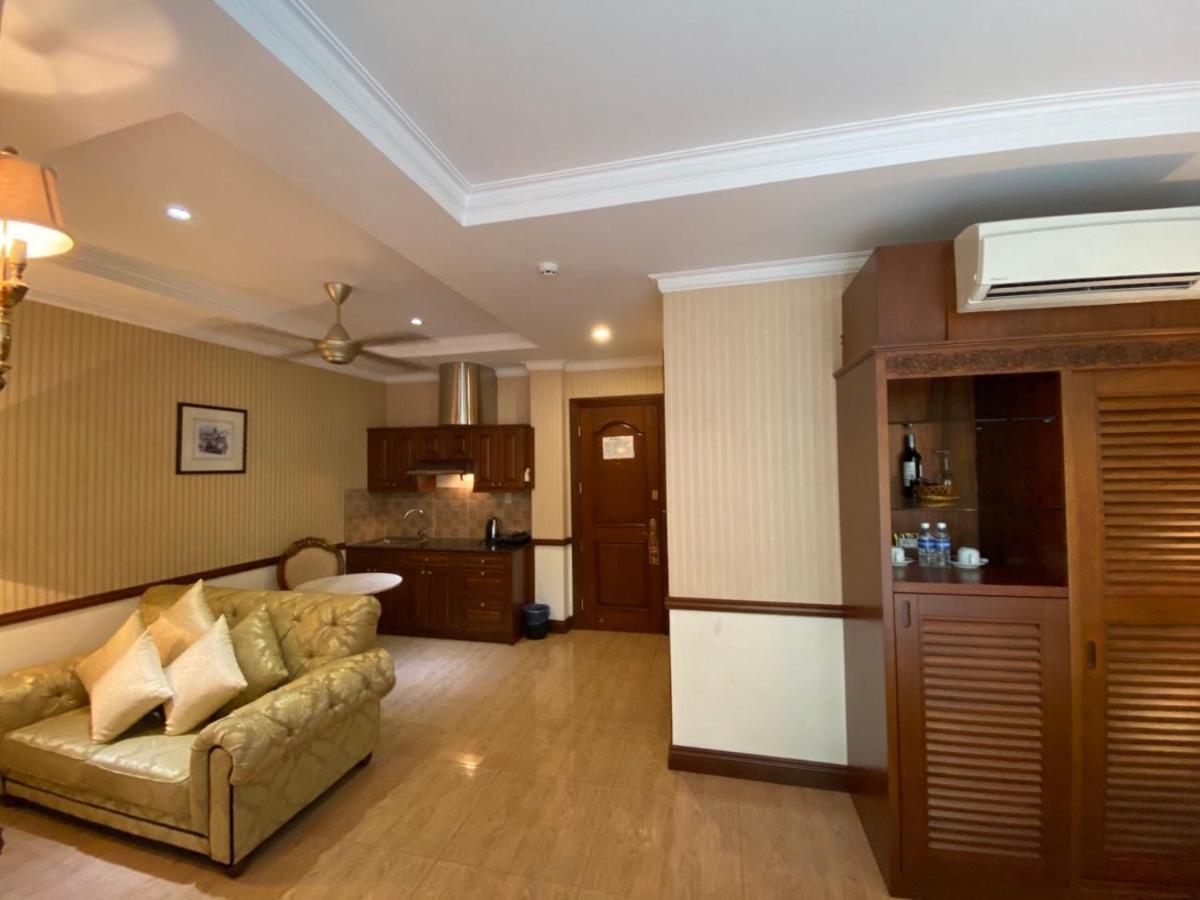 Central Hotel & Residences Swimming Pool Ho Chi Minh-stad Buitenkant foto