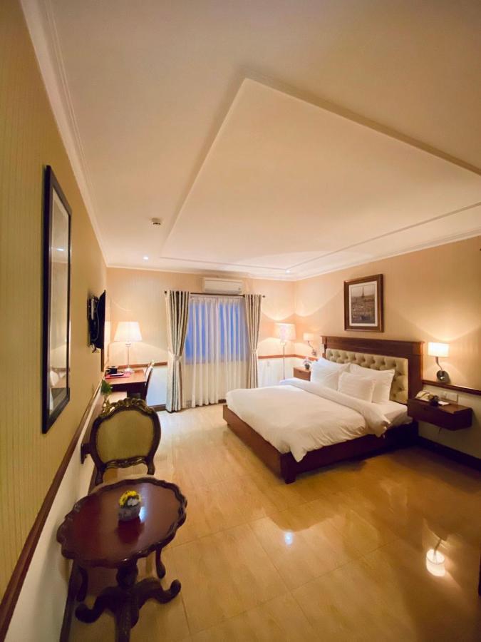 Central Hotel & Residences Swimming Pool Ho Chi Minh-stad Buitenkant foto